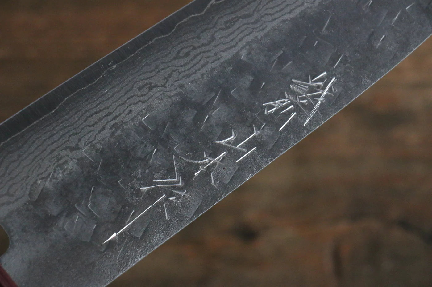 Nao Yamamoto VG10 ดามัสกัส ลายค้อนตี มีด Santoku มีดทำครัวญี่ปุ่น 170mm ด้ามไม้ Pakka wood สีแดง