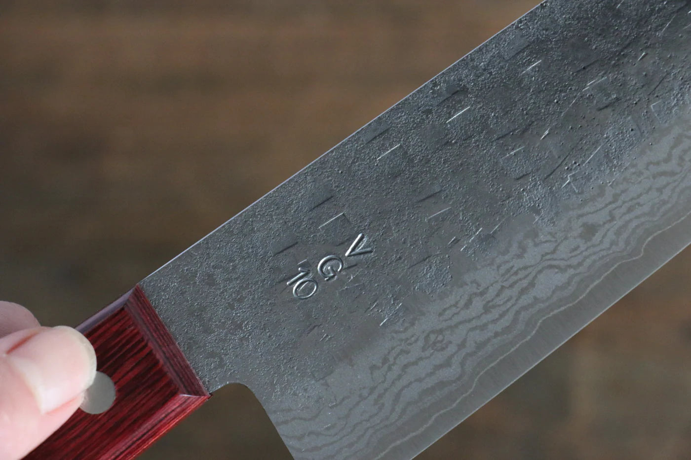 Nao Yamamoto VG10 ดามัสกัส ลายค้อนตี มีด Santoku มีดทำครัวญี่ปุ่น 170mm ด้ามไม้ Pakka wood สีแดง