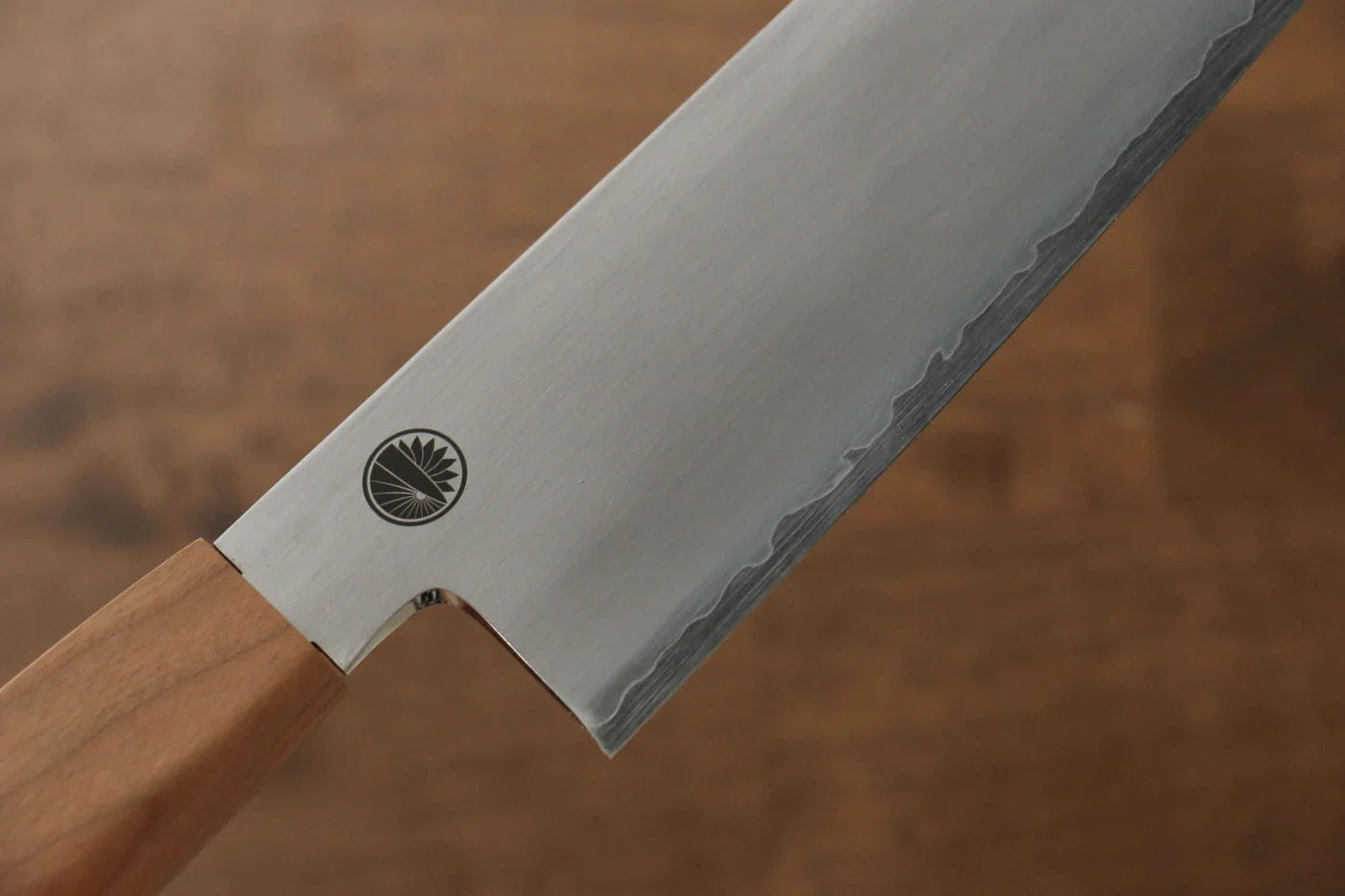 Jikko VG10 มีดกิวโตะ Gyuto มีดทำครัวญี่ปุ่น 210mm ด้ามไม้ซากุระ