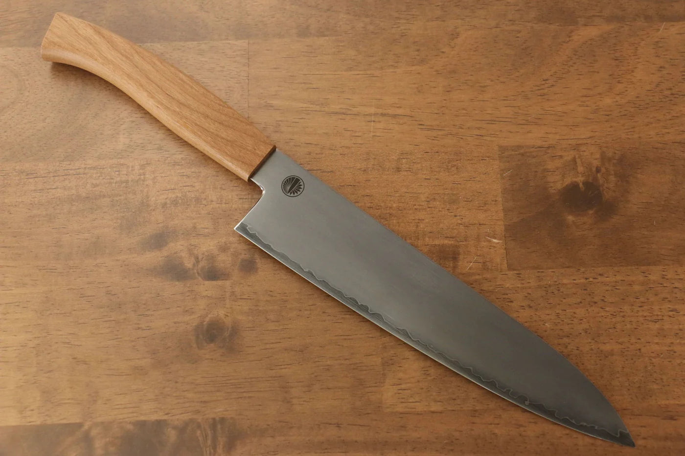 Jikko VG10 มีดกิวโตะ Gyuto มีดทำครัวญี่ปุ่น 210mm ด้ามไม้ซากุระ