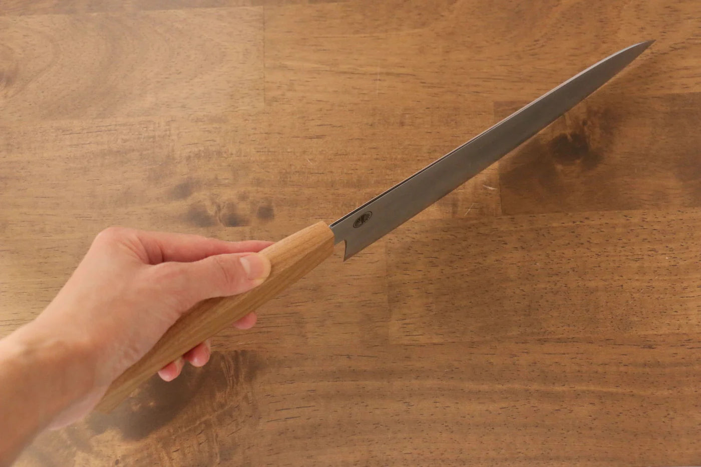 Jikko VG10 มีดกิวโตะ Gyuto มีดทำครัวญี่ปุ่น 210mm ด้ามไม้ซากุระ