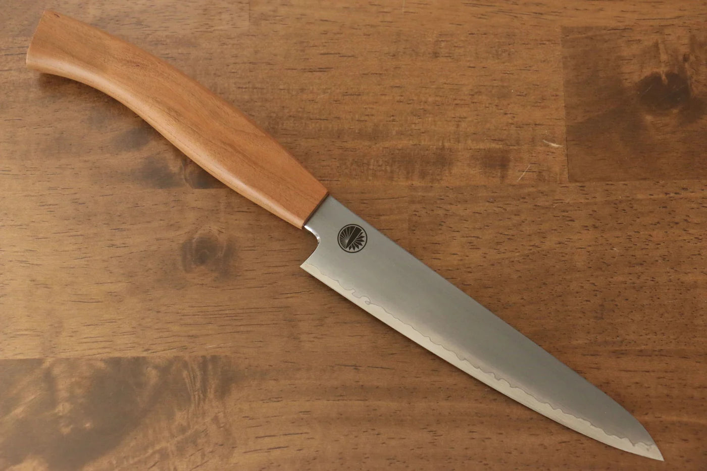 Jikko VG10 มีดขนาดเล็ก  Petty มีดทำครัวญี่ปุ่น 150mm ด้ามไม้ซากุระ