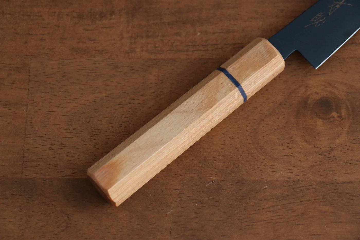 Seisuke เหล็ก SK-85 Ion plating มีดขนาดเล็ก  Petty มีดทำครัวญี่ปุ่น 120mm ด้ามไม้สีขาว