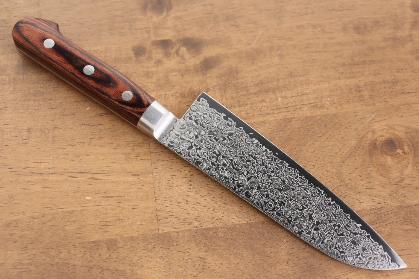 Seisuke Mokusei ZA-18 ขัดขึ้นเงากระจก ลายดามัสกัส มีด Santoku มีดทำครัวญี่ปุ่น 170mm ด้ามไม้ Pakka wood สีน้ำตาล