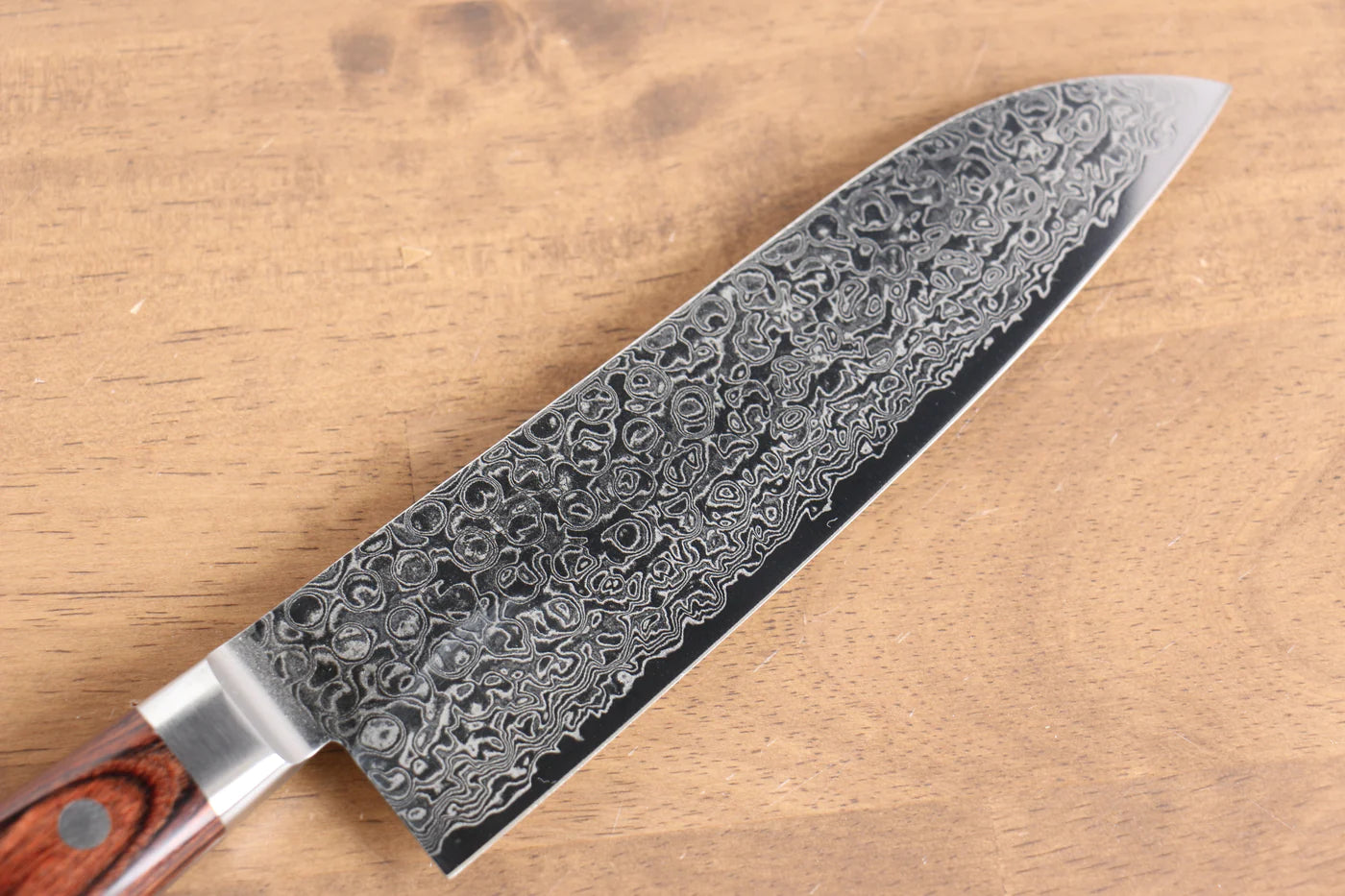 Seisuke Mokusei ZA-18 ขัดขึ้นเงากระจก ลายดามัสกัส มีด Santoku มีดทำครัวญี่ปุ่น 170mm ด้ามไม้ Pakka wood สีน้ำตาล