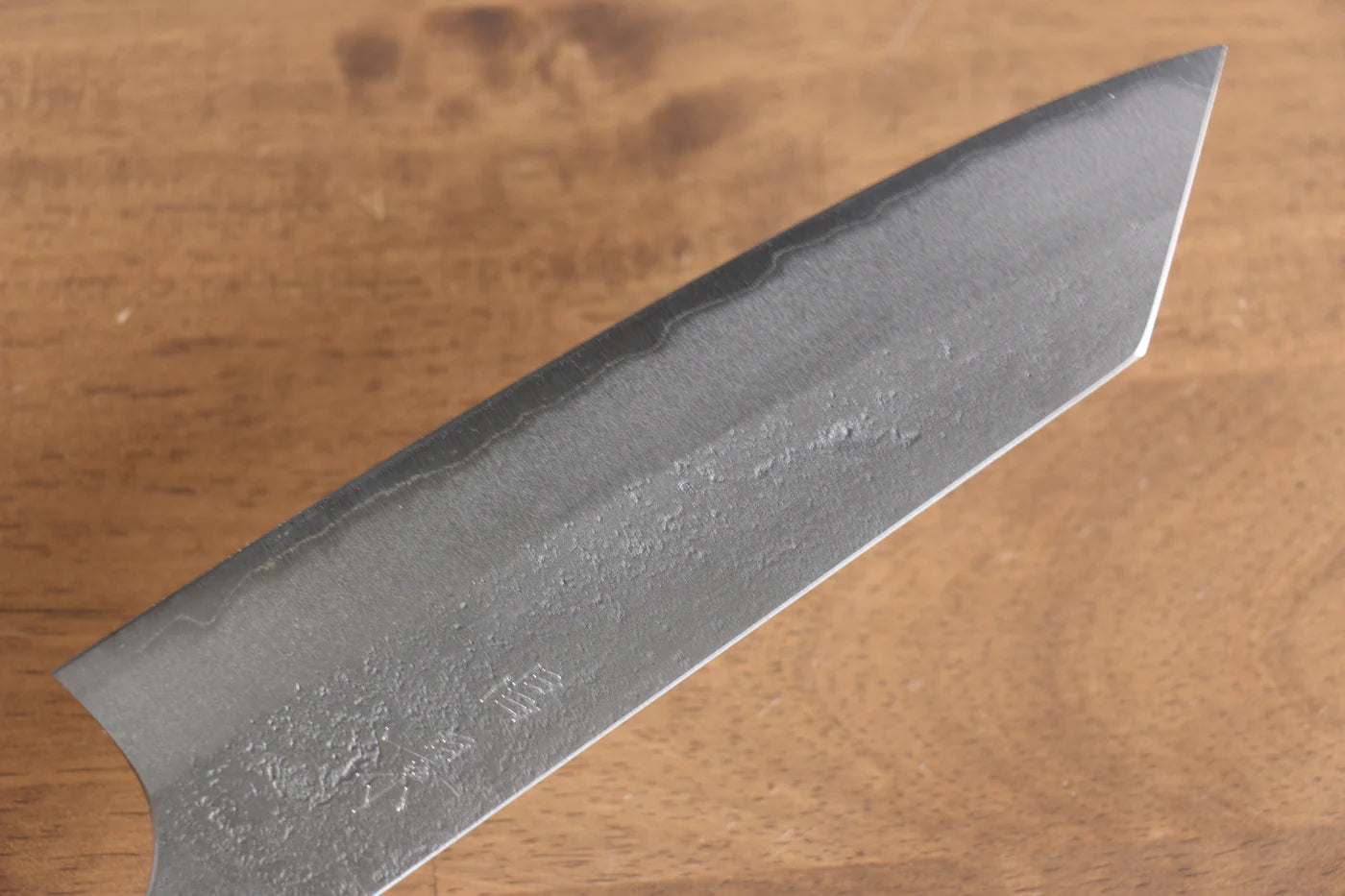 Masakage Yuki White Steel (เหล็กกล้าขาว) No.2 ลายคล้ายผิวลูกสาลี่ มีดสำหรับการใช้งานได้ทั่วไป Bunka มีดทำครัวญี่ปุ่น 170mm ด้ามต้นเเมกโนเลีย