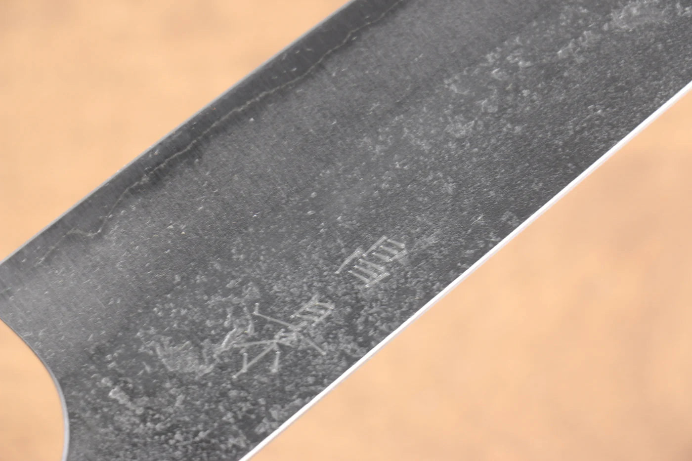 Masakage Yuki White Steel (เหล็กกล้าขาว) No.2 ลายคล้ายผิวลูกสาลี่ มีดสำหรับการใช้งานได้ทั่วไป Bunka มีดทำครัวญี่ปุ่น 170mm ด้ามต้นเเมกโนเลีย
