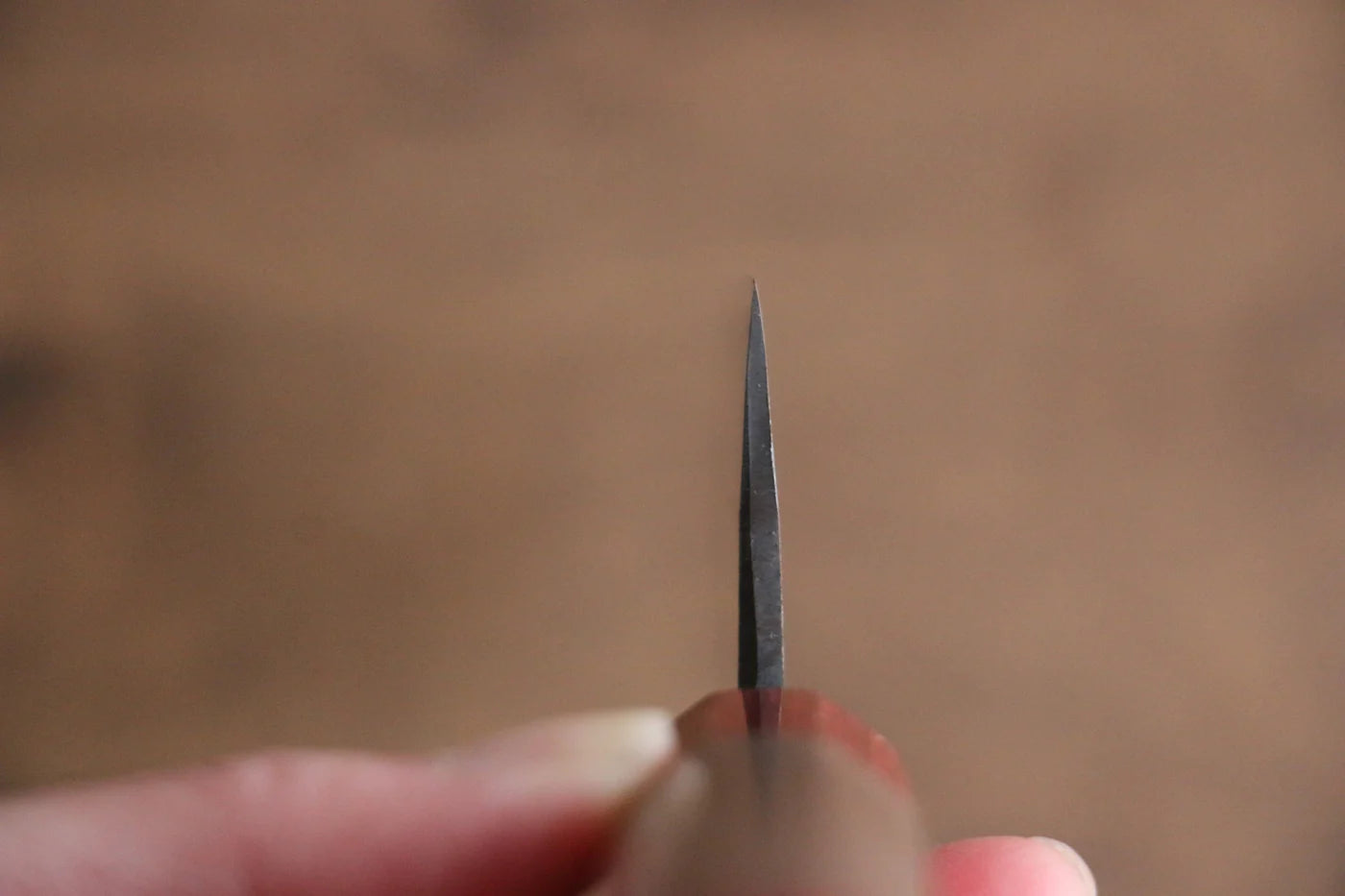 Seisuke Kurumi Blue Steel (บลูสตีล) Kurouchi มีด Santoku มีดทำครัวญี่ปุ่น 165mm ด้ามไม้วอลนัท(ประดับไม้ สีเเดง คู่)