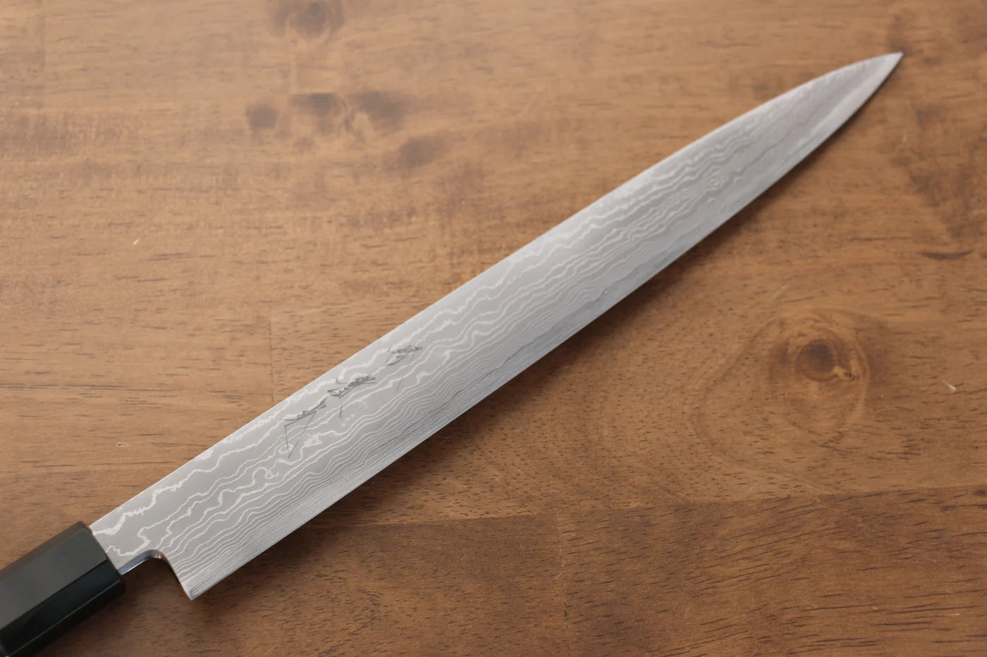 Jikko Blue Steel (บลูสตีล) ดามัสกัส มีดเลาะเอ็น Sujihiki มีดทำครัวญี่ปุ่น 270mm ด้ามไม้มะเกลือ (ประดับห่วงคู่)