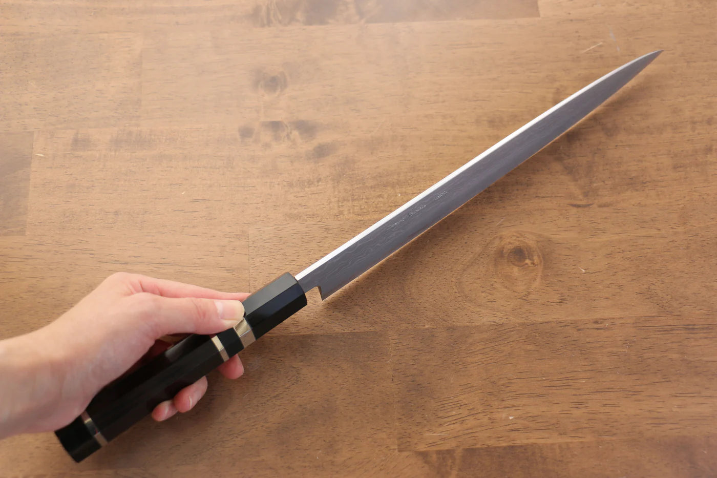 Jikko Blue Steel (บลูสตีล) ดามัสกัส มีดเลาะเอ็น Sujihiki มีดทำครัวญี่ปุ่น 270mm ด้ามไม้มะเกลือ (ประดับห่วงคู่)