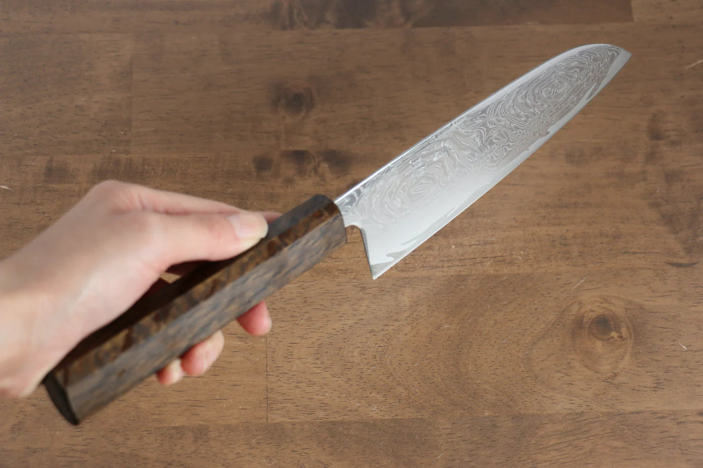 Seisuke Nami AUS10 ขัดขึ้นเงากระจก ลายดามัสกัส มีด Santoku มีดทำครัวญี่ปุ่น 165mm ด้ามโอ๊ค