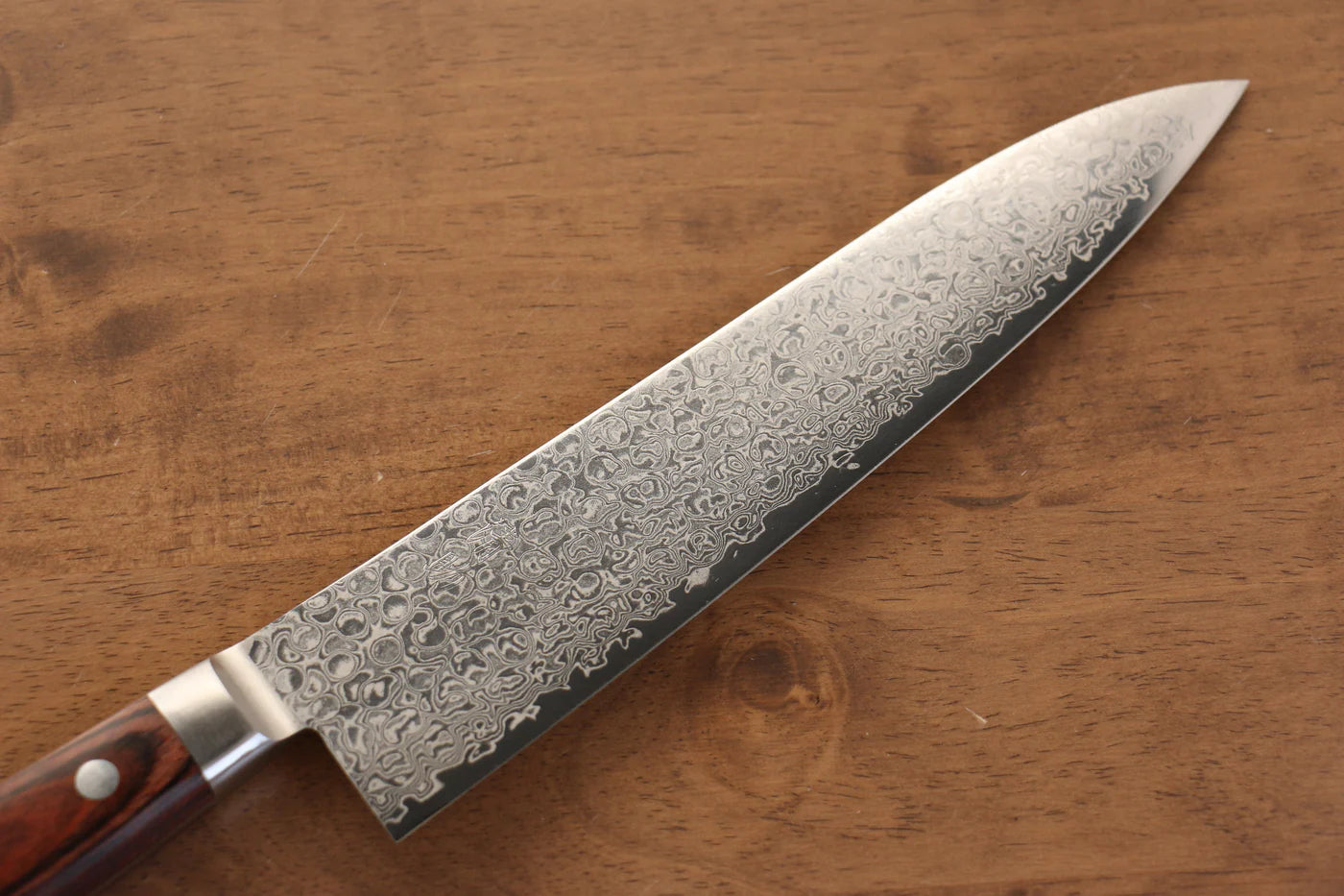 Seisuke Mokusei ZA-18 ขัดขึ้นเงากระจก ลายดามัสกัส มีดกิวโตะ Gyuto มีดทำครัวญี่ปุ่น 210mm ด้ามไม้ Pakka wood สีน้ำตาล